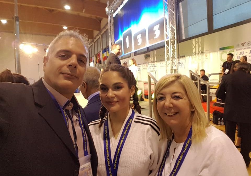 Αθλήτρια του τμήματος Αυτοάμυνας και Ju Jitsu του Α.O. MΑΡΚΟΠΟΥΛΟΥ, κατάκτησε την 3η θέση στο Πανευρωπαϊκό Πρωτάθλημα της Ιταλίας
