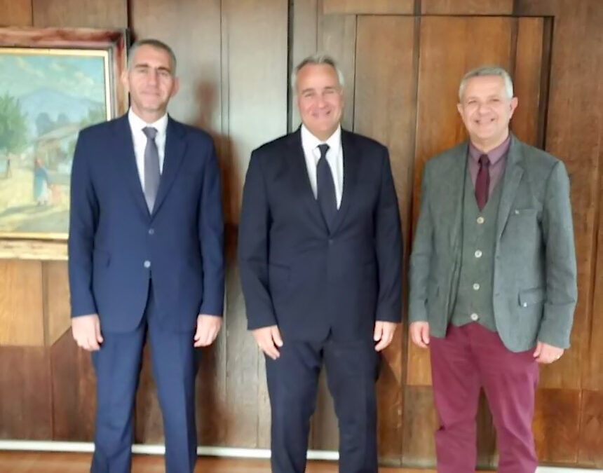 Νέα συνάντηση του Δημάρχου Μαρκοπούλου Μεσογαίας με τον Υπουργό Εσωτερικών Μάκη Βορίδη