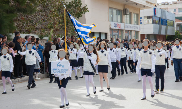 Με πλήρη επισημότητα, λαμπρότητα και μαζική συμμετοχή πραγματοποιήθηκαν οι επετειακές εκδηλώσεις της 28ης Οκτωβρίου στον Δήμο Μαρκοπούλου